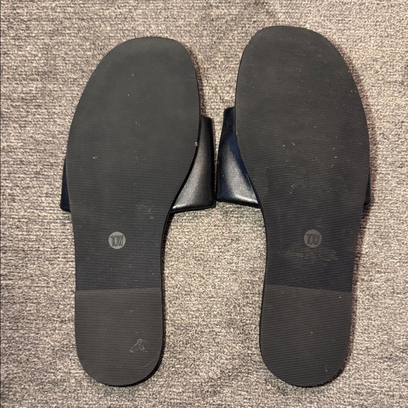a new day Black Slide Sandals (10 Wide) - Picture 2 of 4